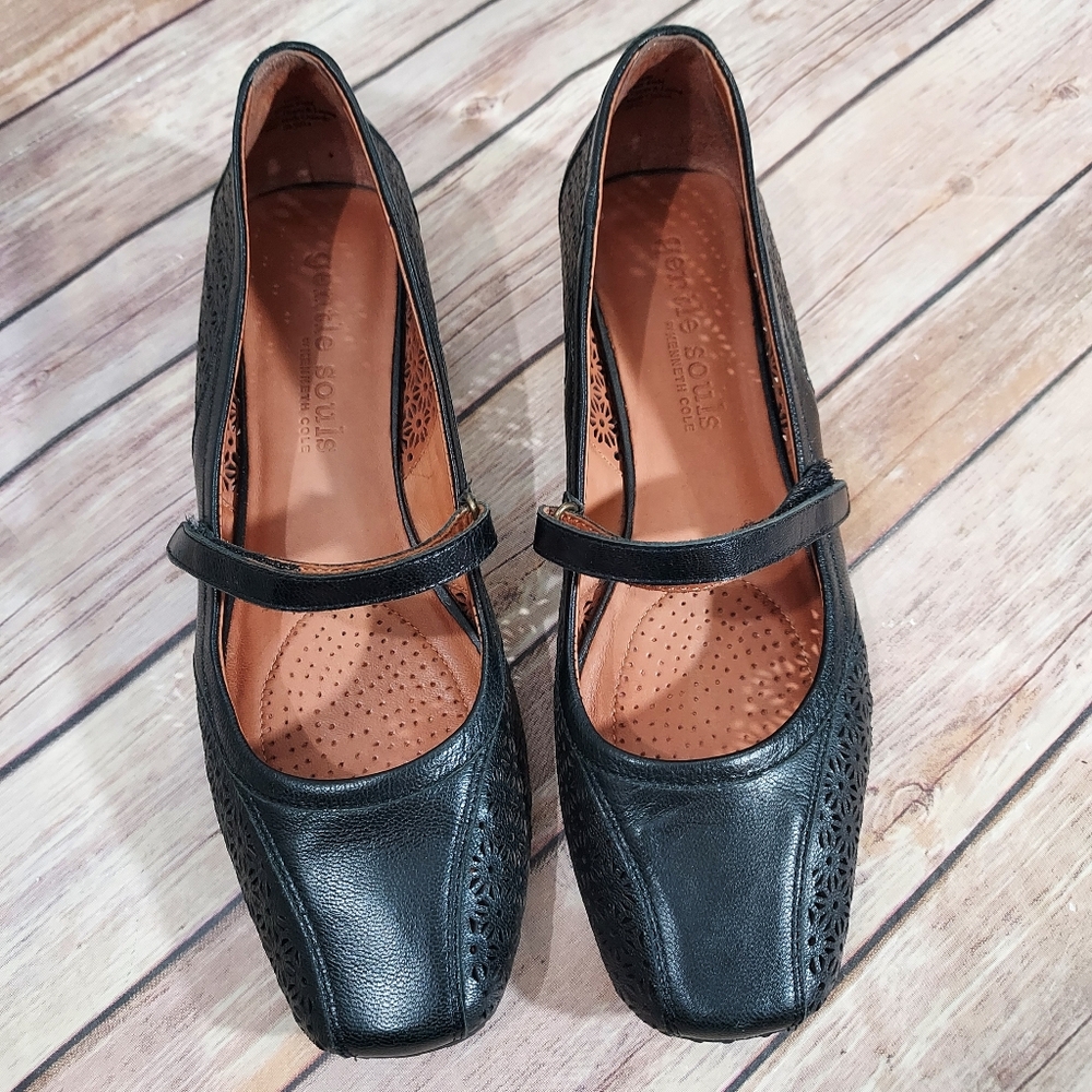 Gentle Souls Black Irene Cutout Mary Janes 8.5 - Picture 2 of 13